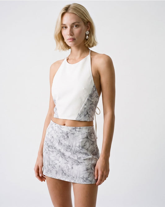 Top bianco in denim di cotone bianco e inserti fantasia - vista indossato 2